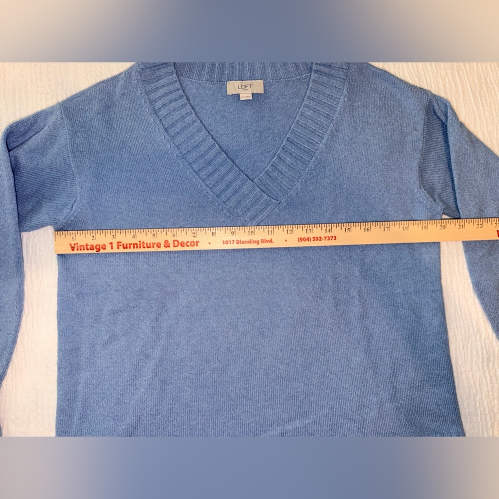LOFT Light Blue V-Neck Sweater - Picture 5 of 8